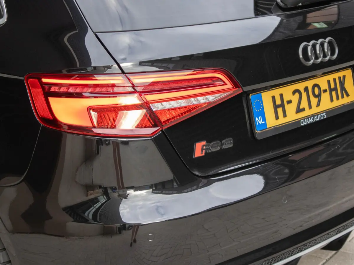 RS3 2.5 TFSI Quattro | PANO | LED | SCHAALSTOELEN | B&O | ROTOR | 5-CILINDER