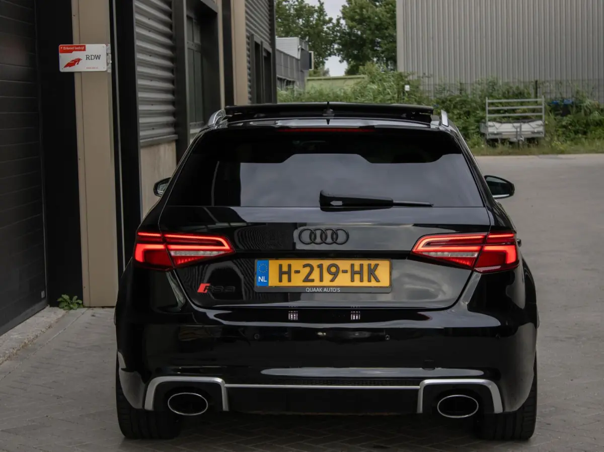 RS3 2.5 TFSI Quattro | PANO | LED | SCHAALSTOELEN | B&O | ROTOR | 5-CILINDER
