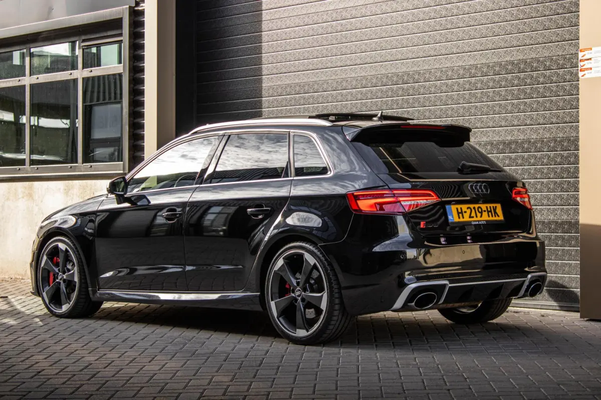 RS3 2.5 TFSI Quattro | PANO | LED | SCHAALSTOELEN | B&O | ROTOR | 5-CILINDER