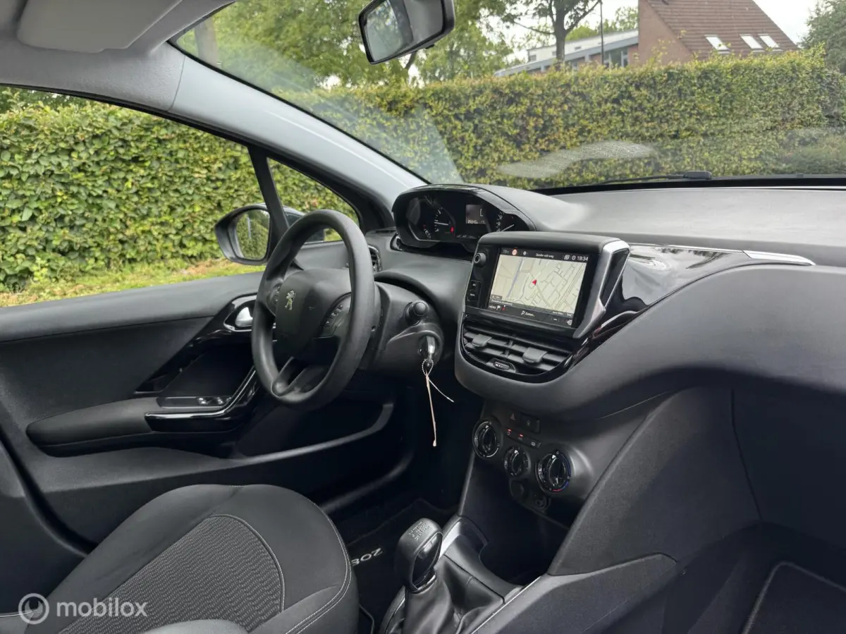 1.2 PureTech Blue Lion/NAP/APK/PDC/CARPLAY/NAVI/