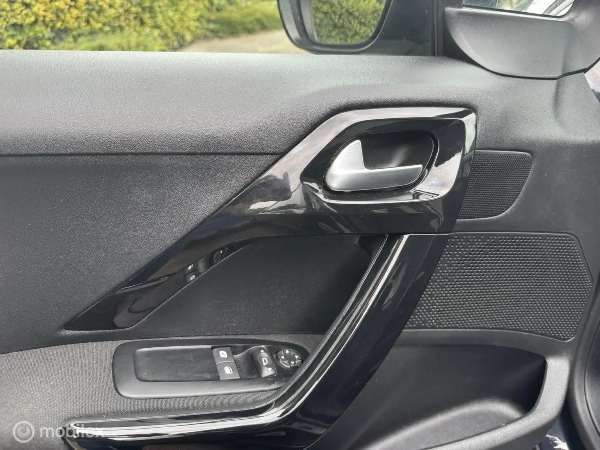1.2 PureTech Blue Lion/NAP/APK/PDC/CARPLAY/NAVI/