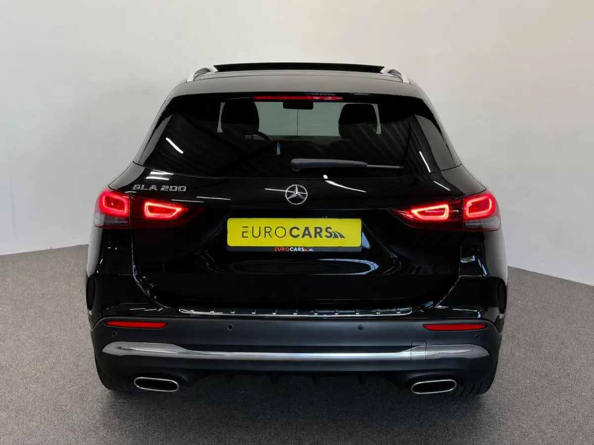 200 AMG Line Business Solution Automaat Panoramadak Camera Navigatie Stoelverwarming Ambient Lighting Carbon Interior Pack Keyles Entry