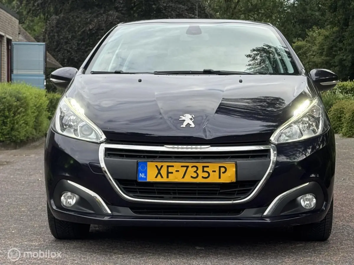 1.2 PureTech Signature/NAP/APK/PDC/NAVI/CARPLAY/
