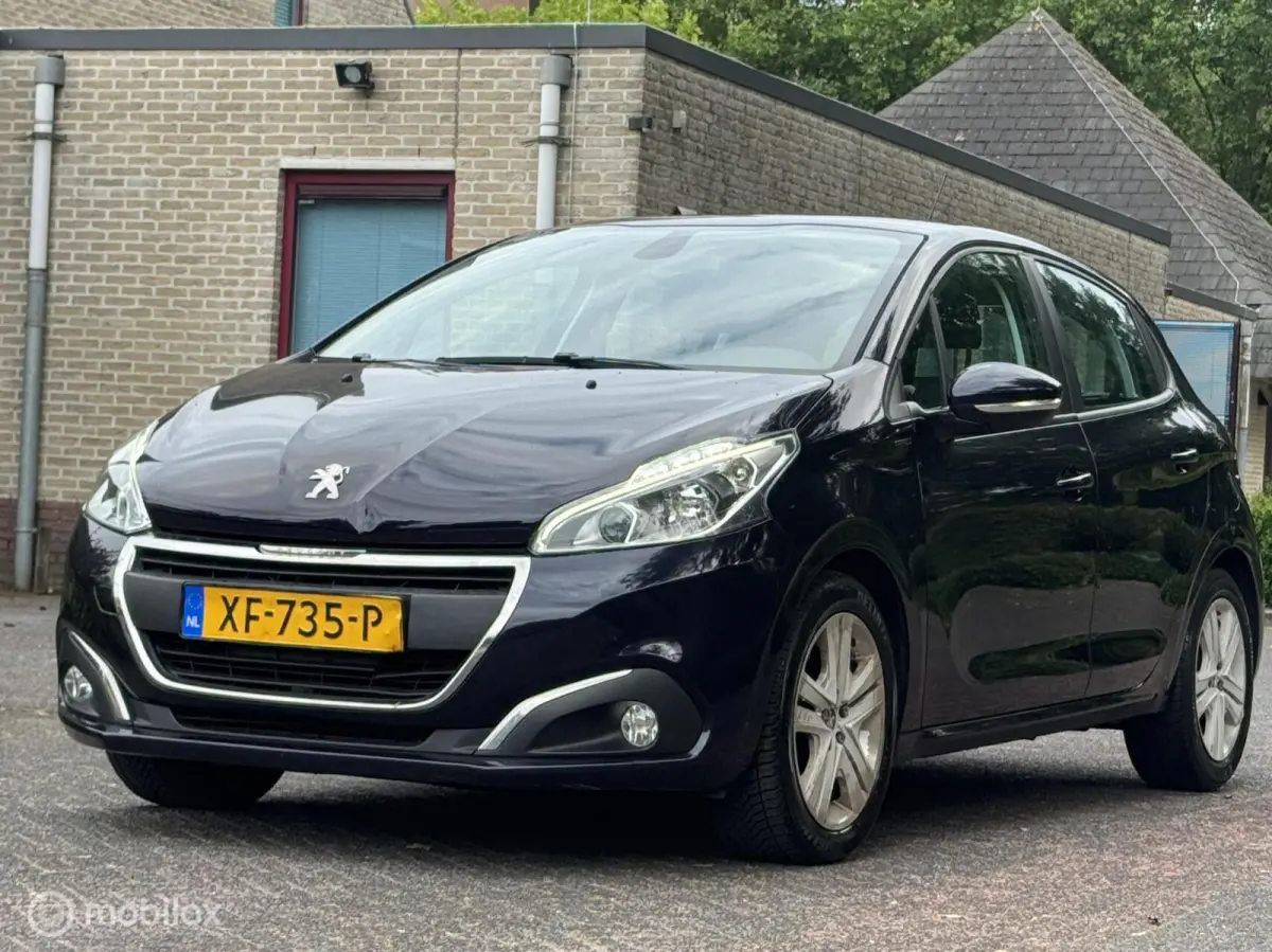 1.2 PureTech Signature/NAP/APK/PDC/NAVI/CARPLAY/
