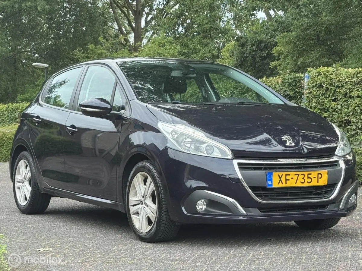 1.2 PureTech Signature/NAP/APK/PDC/NAVI/CARPLAY/