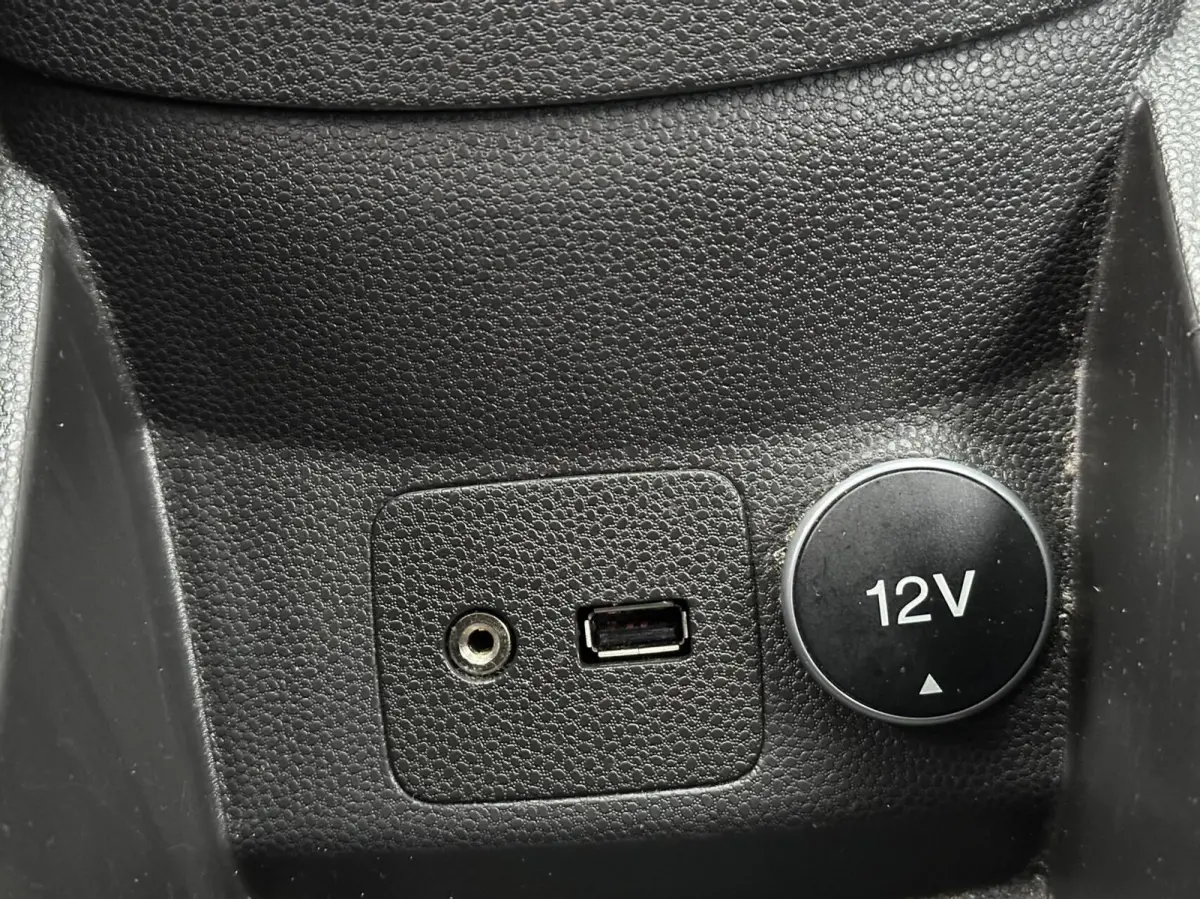 1.25 4-Cilinder, Park assist, Stoelverw, Airco