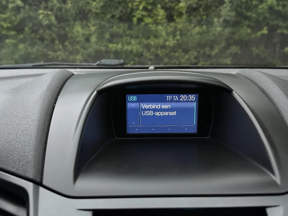 1.25 4-Cilinder, Park assist, Stoelverw, Airco