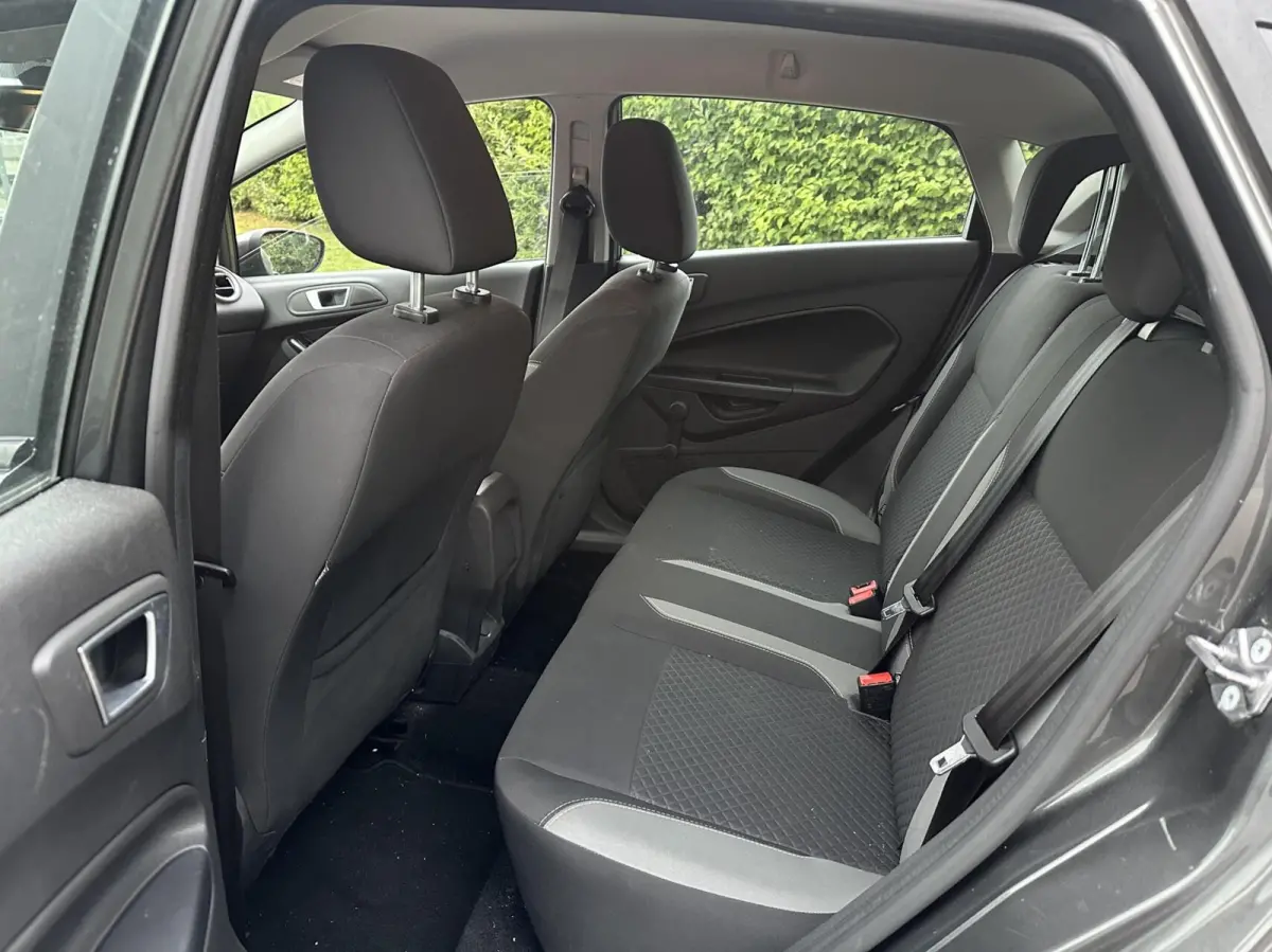 1.25 4-Cilinder, Park assist, Stoelverw, Airco
