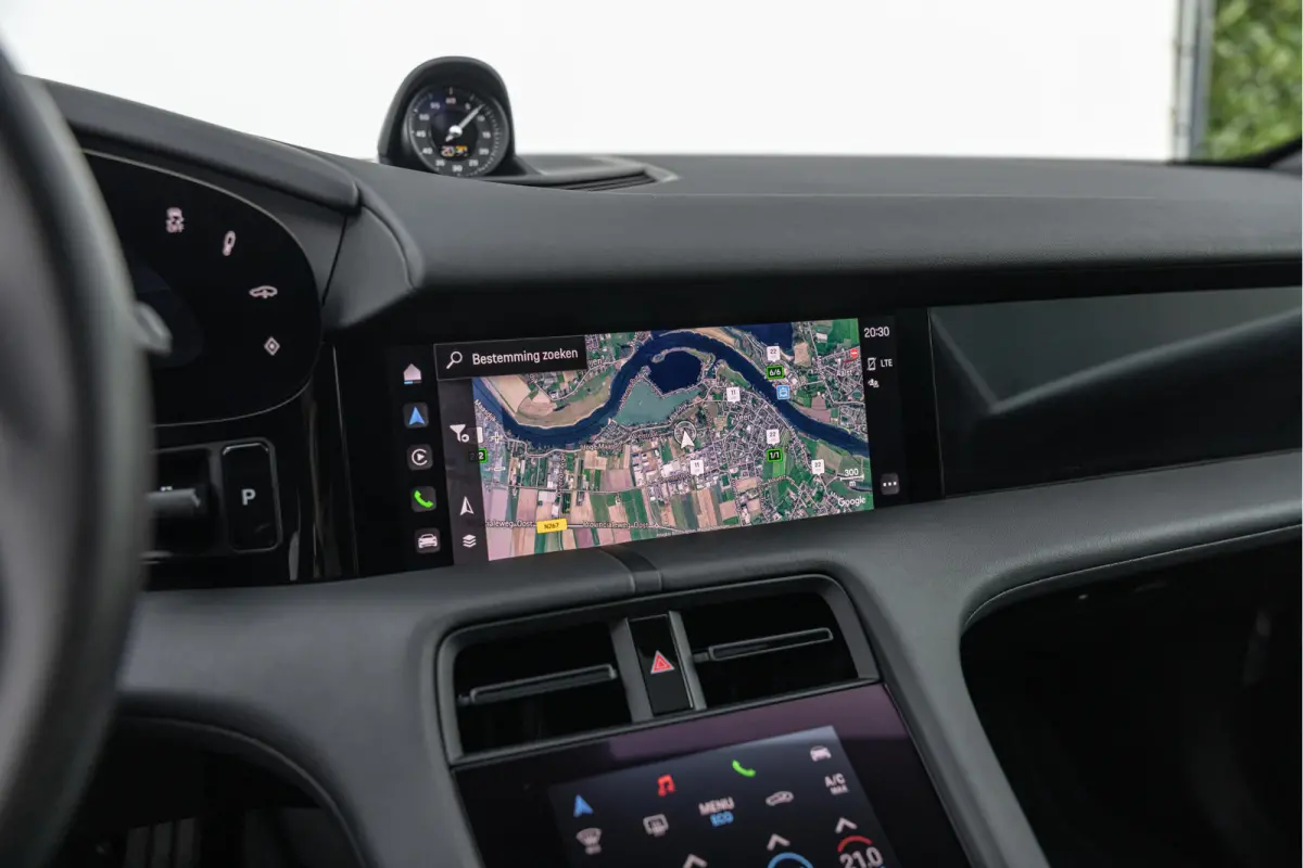 4 93 kWh Pano HuD PASM Bose 20'' Vossen Sport-Chrono