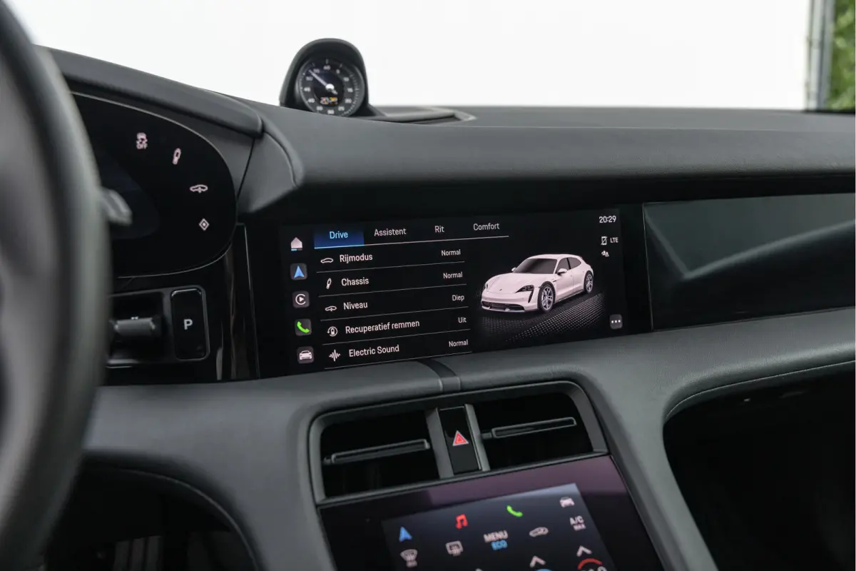 4 93 kWh Pano HuD PASM Bose 20'' Vossen Sport-Chrono