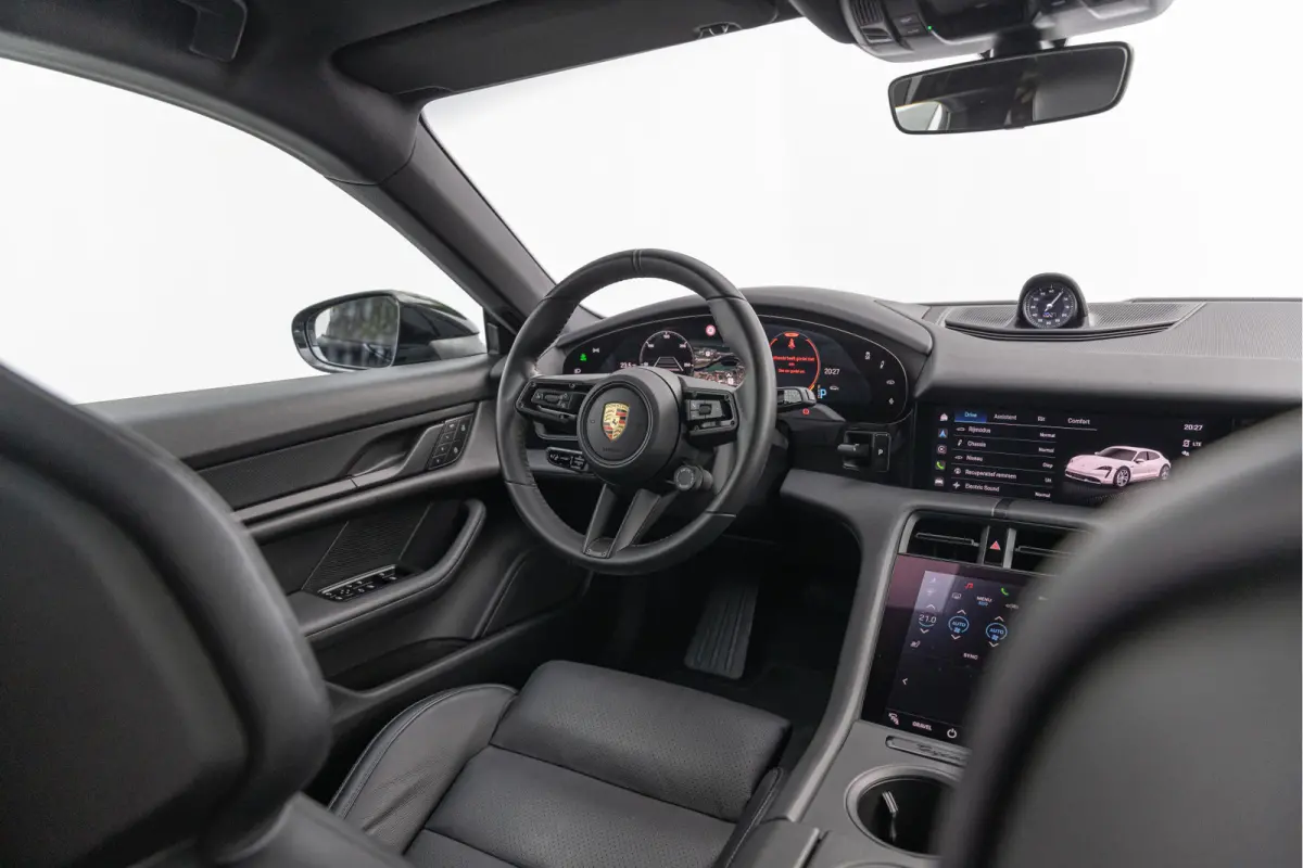 4 93 kWh Pano HuD PASM Bose 20'' Vossen Sport-Chrono