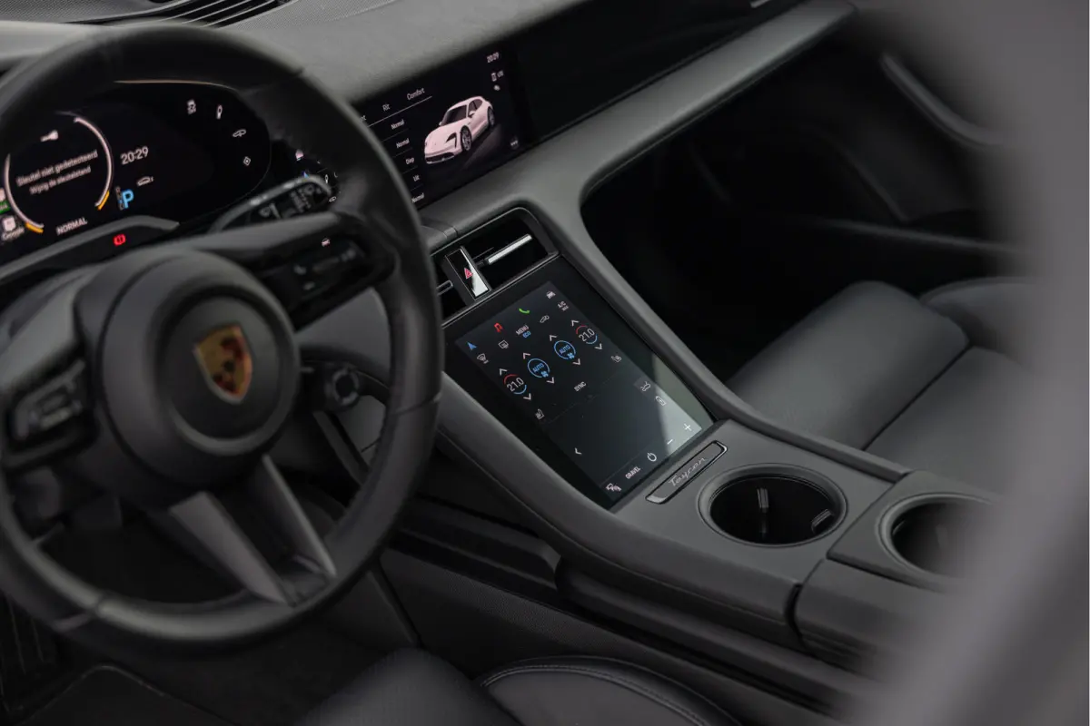 4 93 kWh Pano HuD PASM Bose 20'' Vossen Sport-Chrono