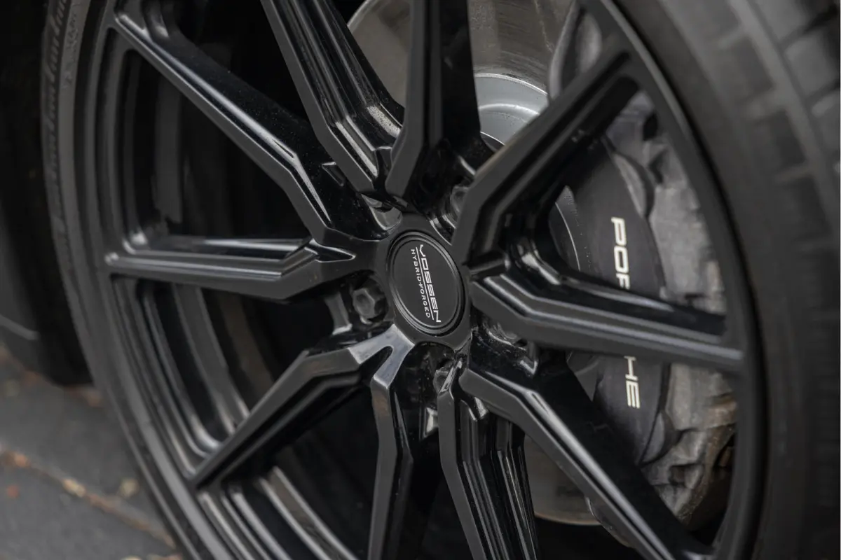 4 93 kWh Pano HuD PASM Bose 20'' Vossen Sport-Chrono