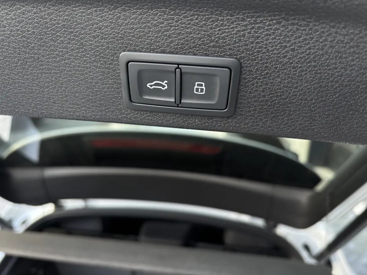 45 TFSIe S-line Matrix Pano Sonos Memory Seats