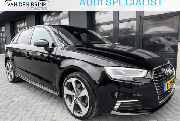 1.4 e-tron S-Line Keyless Adaptive Cruise Control