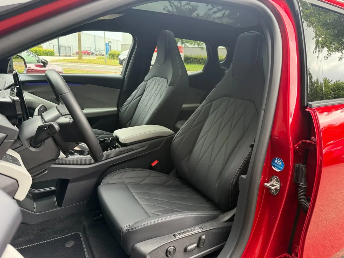 Premium Ex Range RWD 77 kWh Panorama, Leder, Camera, Adop cruise VOL!