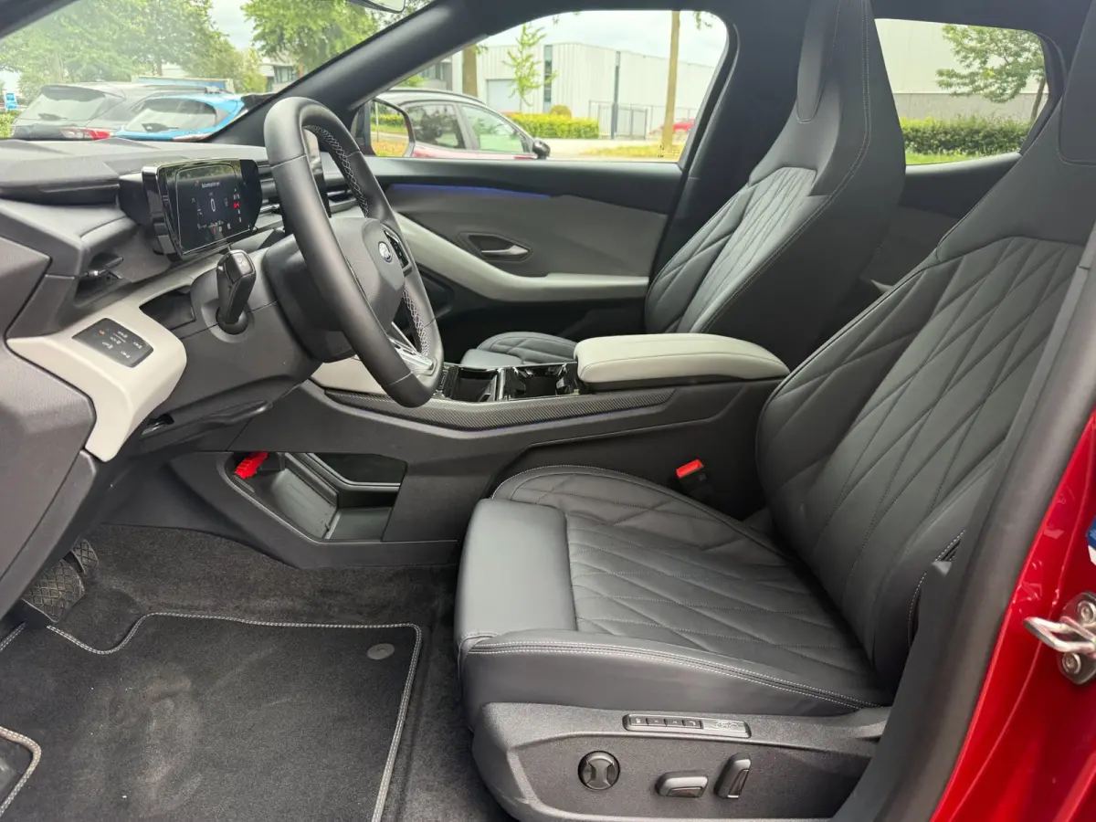 Premium Ex Range RWD 77 kWh Panorama, Leder, Camera, Adop cruise VOL!