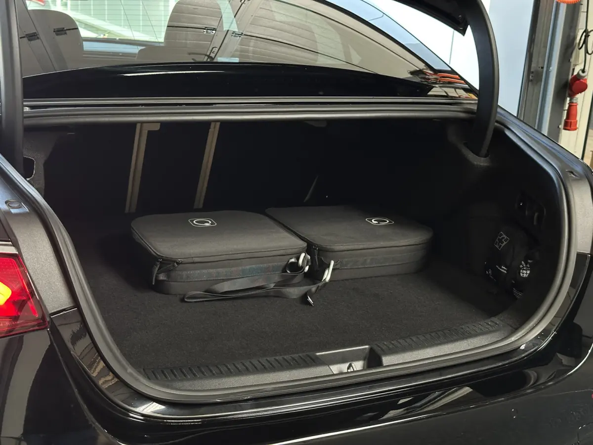 300 e AMG Line BTW | Widescreen | Leder | Memory | ACC | 360