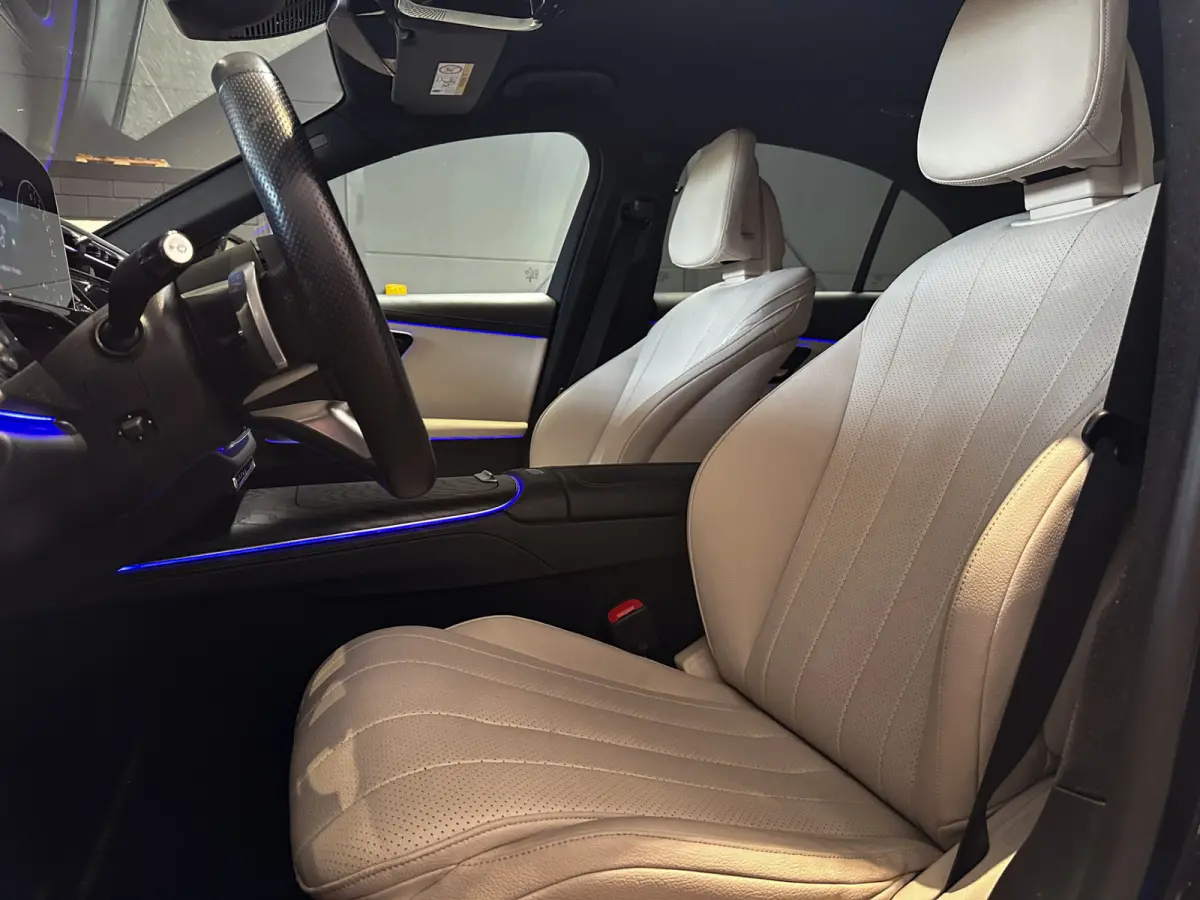 300 e AMG Line BTW | Widescreen | Leder | Memory | ACC | 360