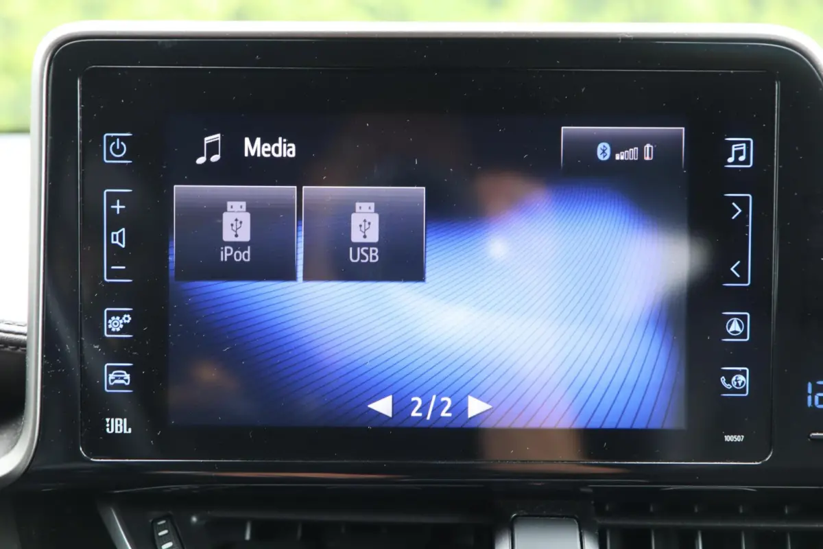 1.8 Hybrid Plus | CarPlay 📱 | Leder 🛋️ | ACC 🚗 | Trekhaak 🔗 | Camera 📸 | Stoel- & Stuurverwarming 🔥