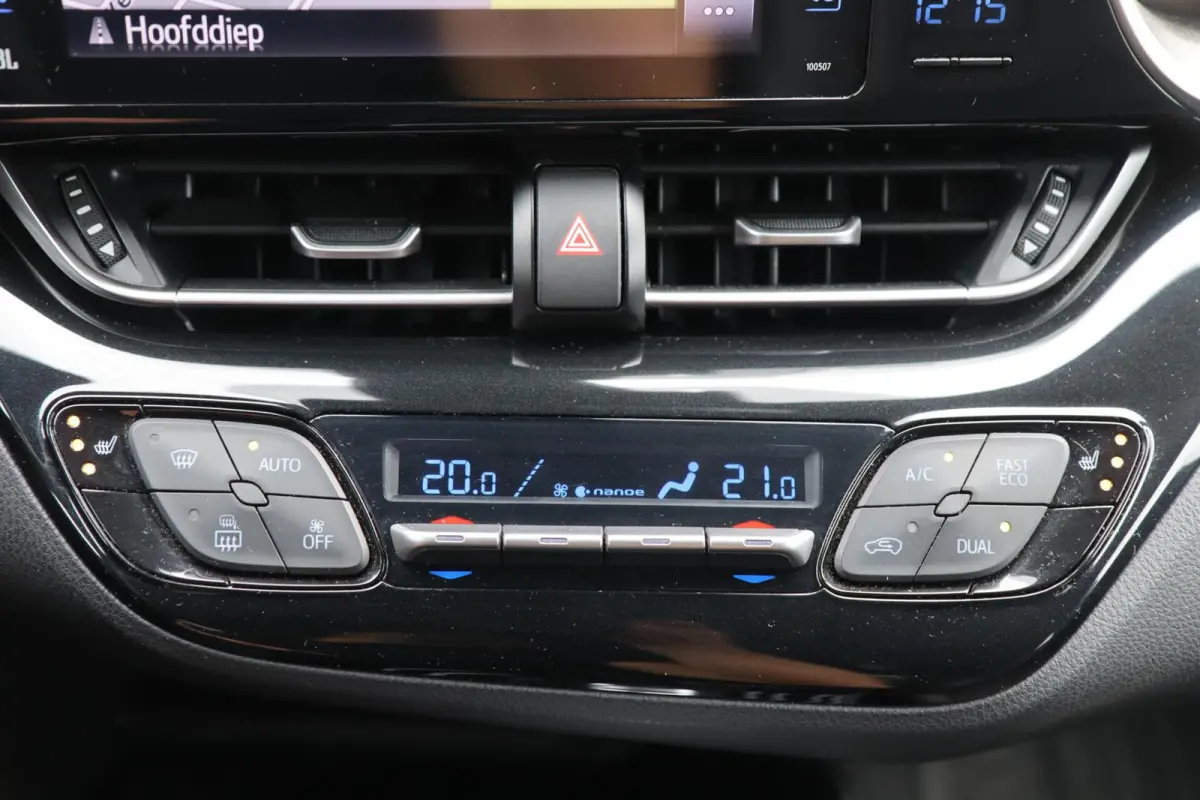 1.8 Hybrid Plus | CarPlay 📱 | Leder 🛋️ | ACC 🚗 | Trekhaak 🔗 | Camera 📸 | Stoel- & Stuurverwarming 🔥