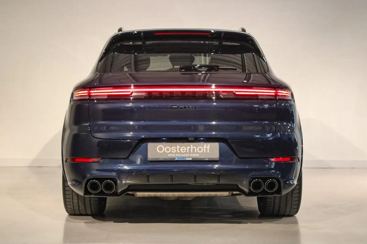 3.0 E-Hybrid Sport Design/Chrono | PANO