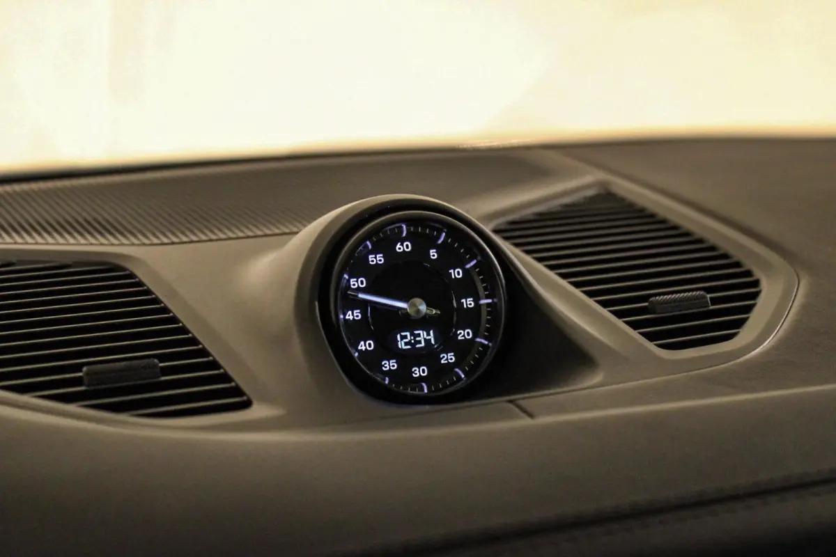 3.0 E-Hybrid Sport Design/Chrono | PANO