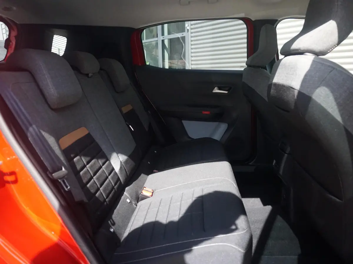 1.2 Hybrid 145pk Plus Climate control