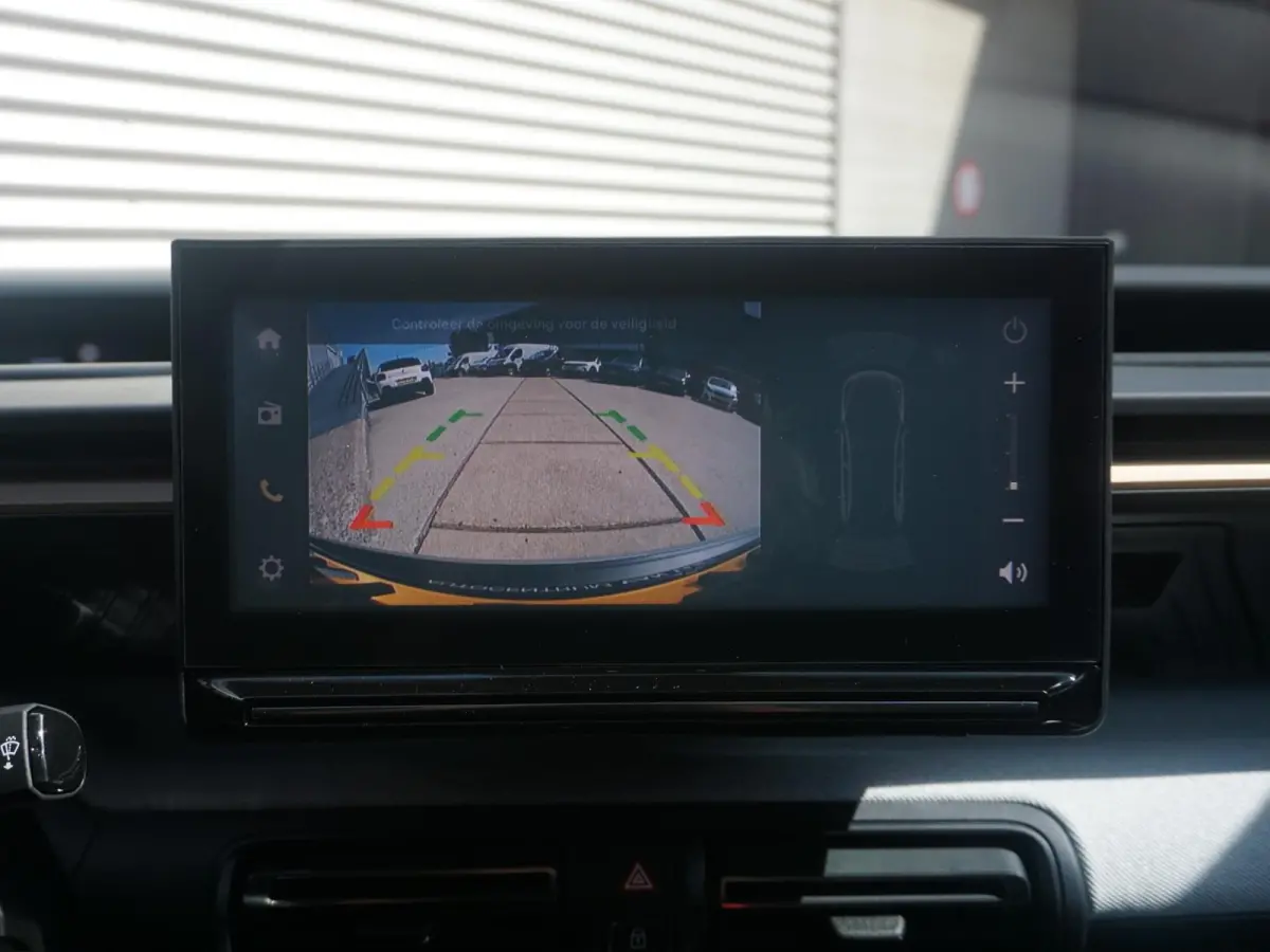 1.2 Hybrid 145pk Plus Climate control