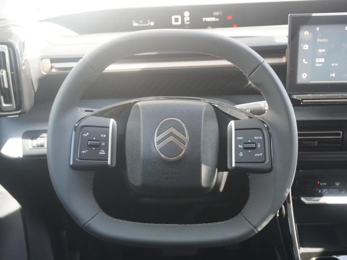 1.2 Hybrid 145pk Plus Climate control