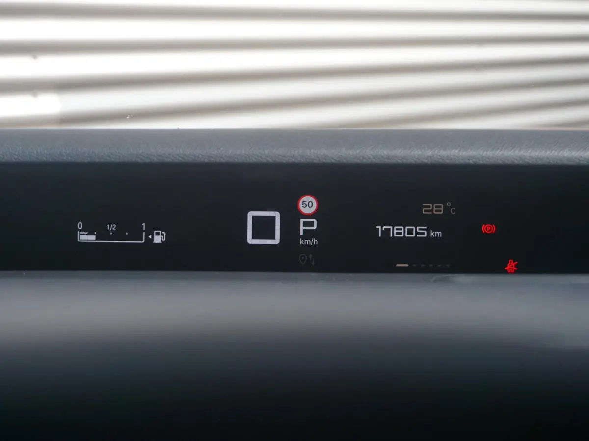 1.2 Hybrid 145pk Plus Climate control