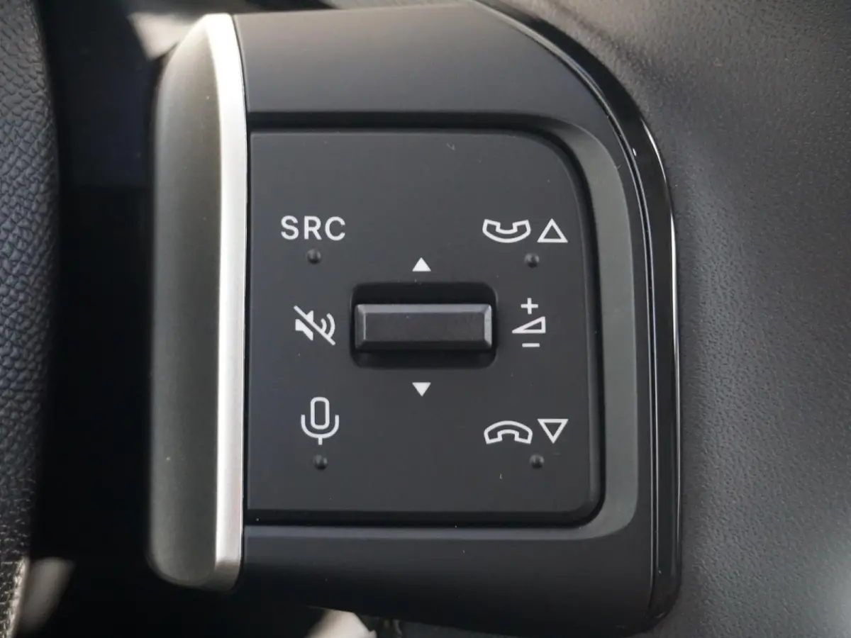 1.2 Hybrid 145pk Plus Climate control