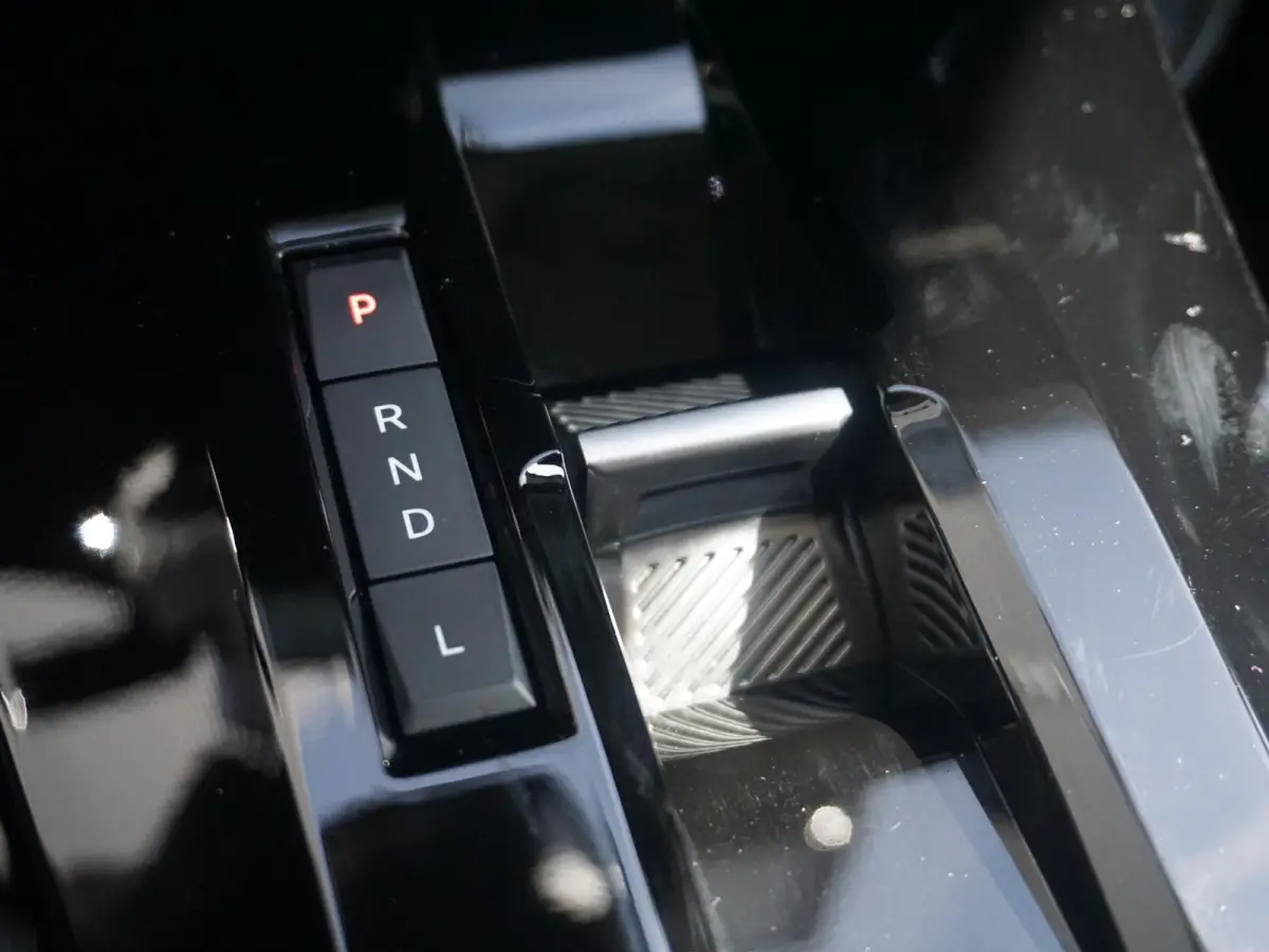 1.2 Hybrid 145pk Plus Climate control