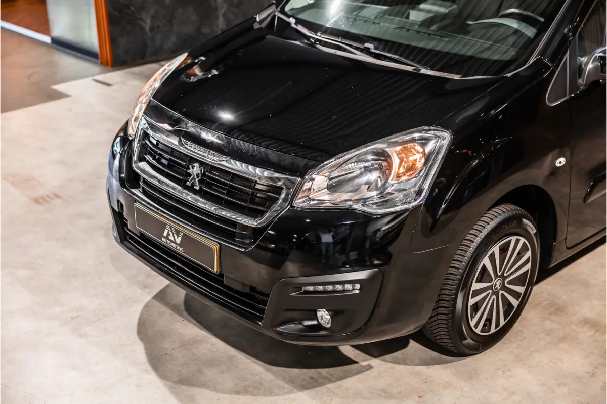 120 1.6 BlueHDi | Trekhaak | Imperiaal | Airco | Navigatie | CarPlay | Euro 6 | Nieuwe APK | Orig. NL Auto