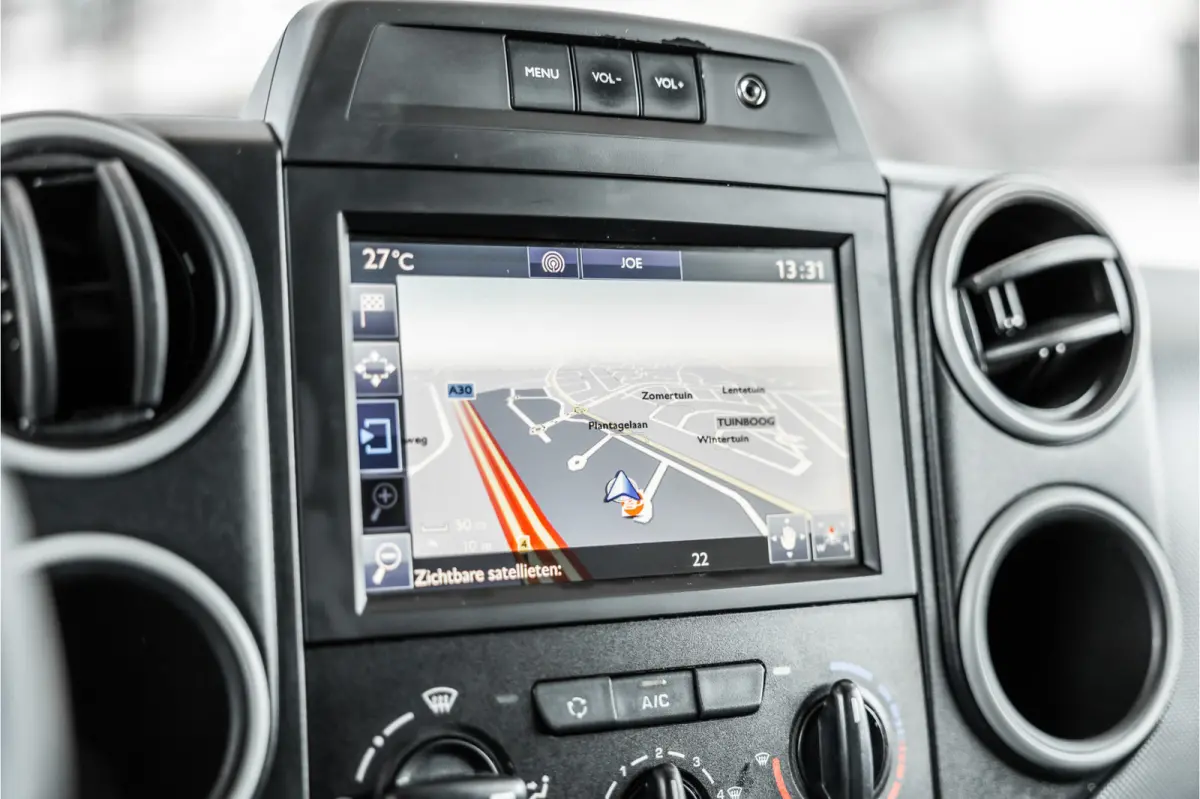 120 1.6 BlueHDi | Trekhaak | Imperiaal | Airco | Navigatie | CarPlay | Euro 6 | Nieuwe APK | Orig. NL Auto