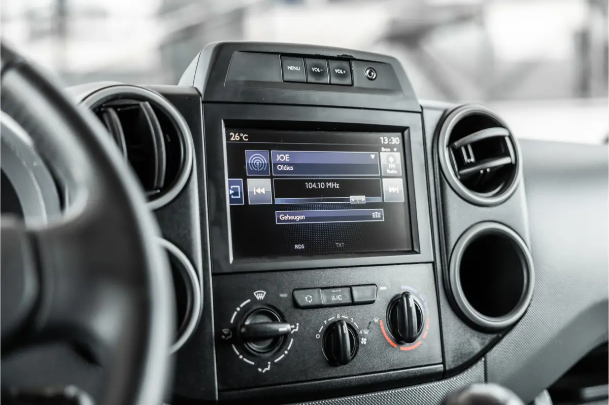 120 1.6 BlueHDi | Trekhaak | Imperiaal | Airco | Navigatie | CarPlay | Euro 6 | Nieuwe APK | Orig. NL Auto