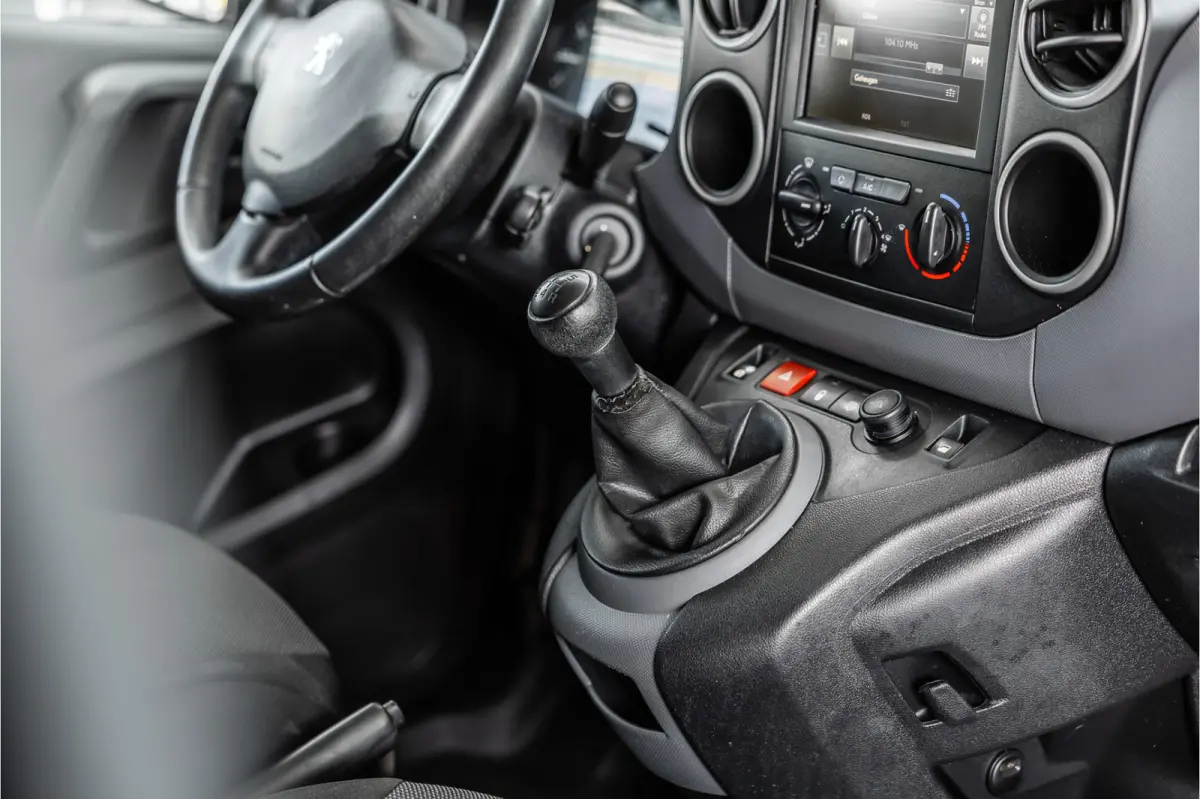 120 1.6 BlueHDi | Trekhaak | Imperiaal | Airco | Navigatie | CarPlay | Euro 6 | Nieuwe APK | Orig. NL Auto
