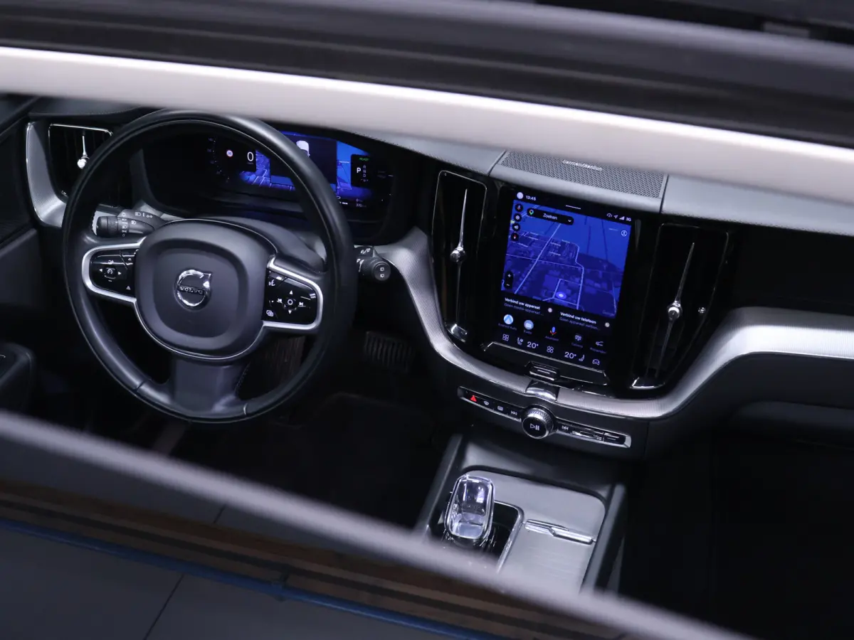 2.0 T6 Plug-in hybrid AWD Inscription Exclusive [SOH 100%, TREKHAAK UITKLAPBAAR, SCHUIFDAK, HARMAN/KARDON, HEAD-UP, 360° CAMERA, APPLE CARPLAY, ANDROID AUTO, MEMORY SEATS, STUURVERWARMING, 