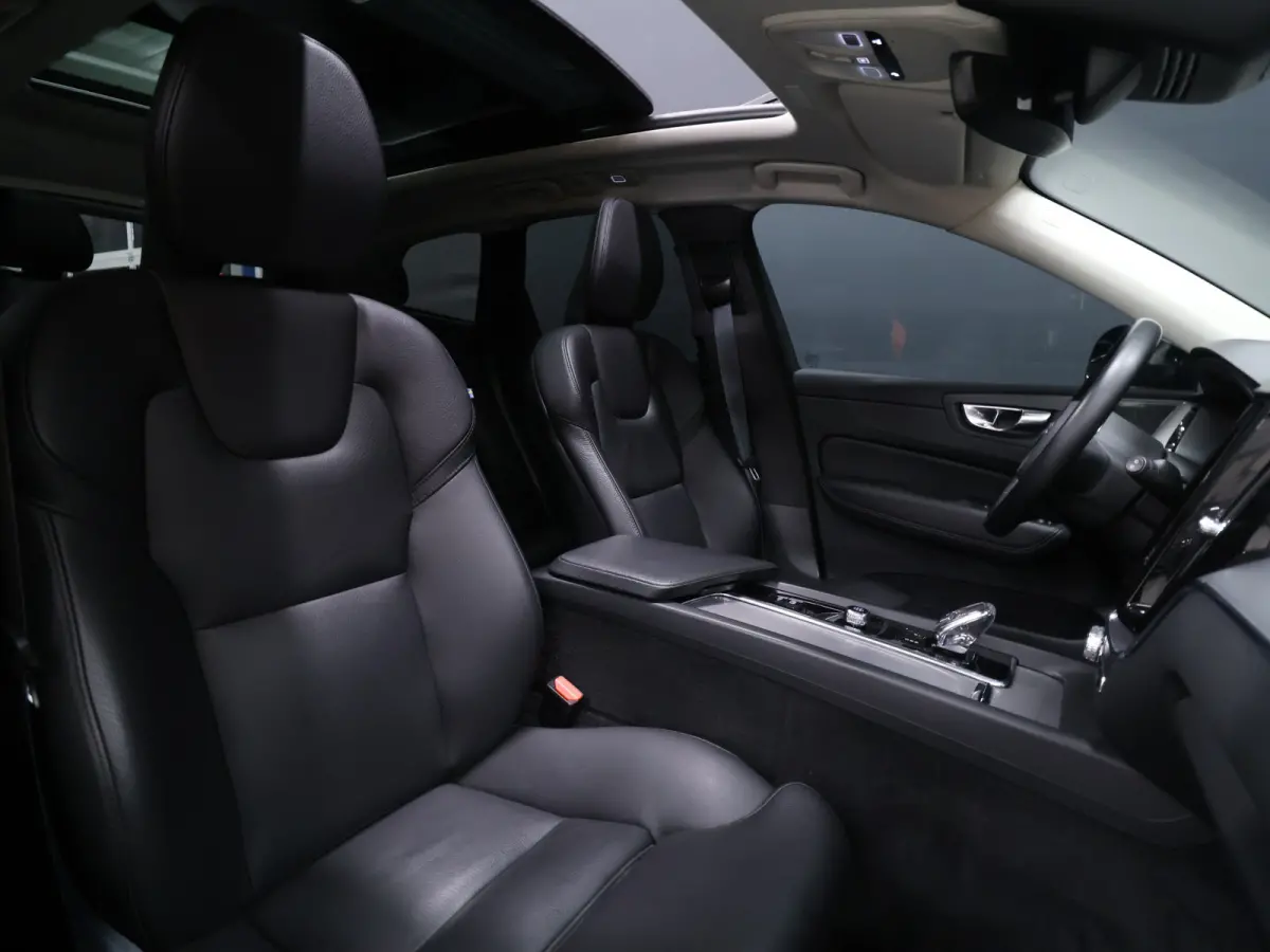 2.0 T6 Plug-in hybrid AWD Inscription Exclusive [SOH 100%, TREKHAAK UITKLAPBAAR, SCHUIFDAK, HARMAN/KARDON, HEAD-UP, 360° CAMERA, APPLE CARPLAY, ANDROID AUTO, MEMORY SEATS, STUURVERWARMING, 