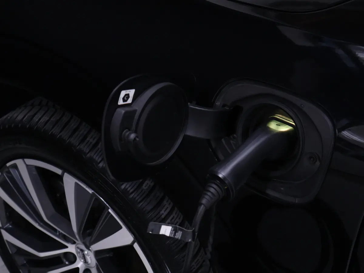 2.0 T6 Plug-in hybrid AWD Inscription Exclusive [SOH 100%, TREKHAAK UITKLAPBAAR, SCHUIFDAK, HARMAN/KARDON, HEAD-UP, 360° CAMERA, APPLE CARPLAY, ANDROID AUTO, MEMORY SEATS, STUURVERWARMING, 
