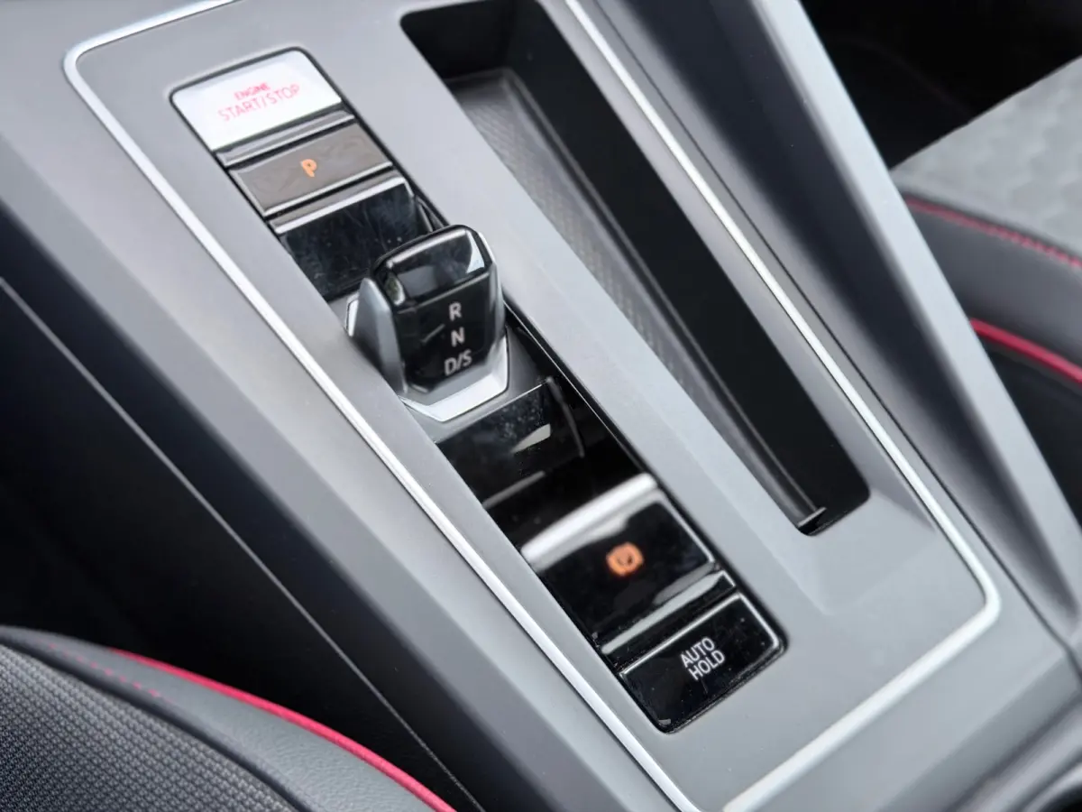 2.0 TSI GTI Clubsport 45 Akra/H&K/HuD/Pano