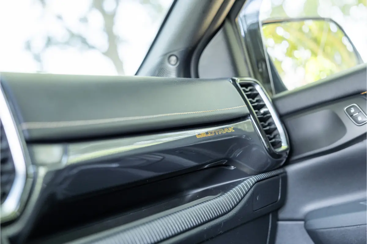 2.0 EcoBlue Wildtrak | Grijs kenteken | ACC | 360 Camera | Bang & Olufsen | Dodehoek detector | Trekhaak | Stoelverwarming | CarPlay | Navigatie | Nieuwe APK