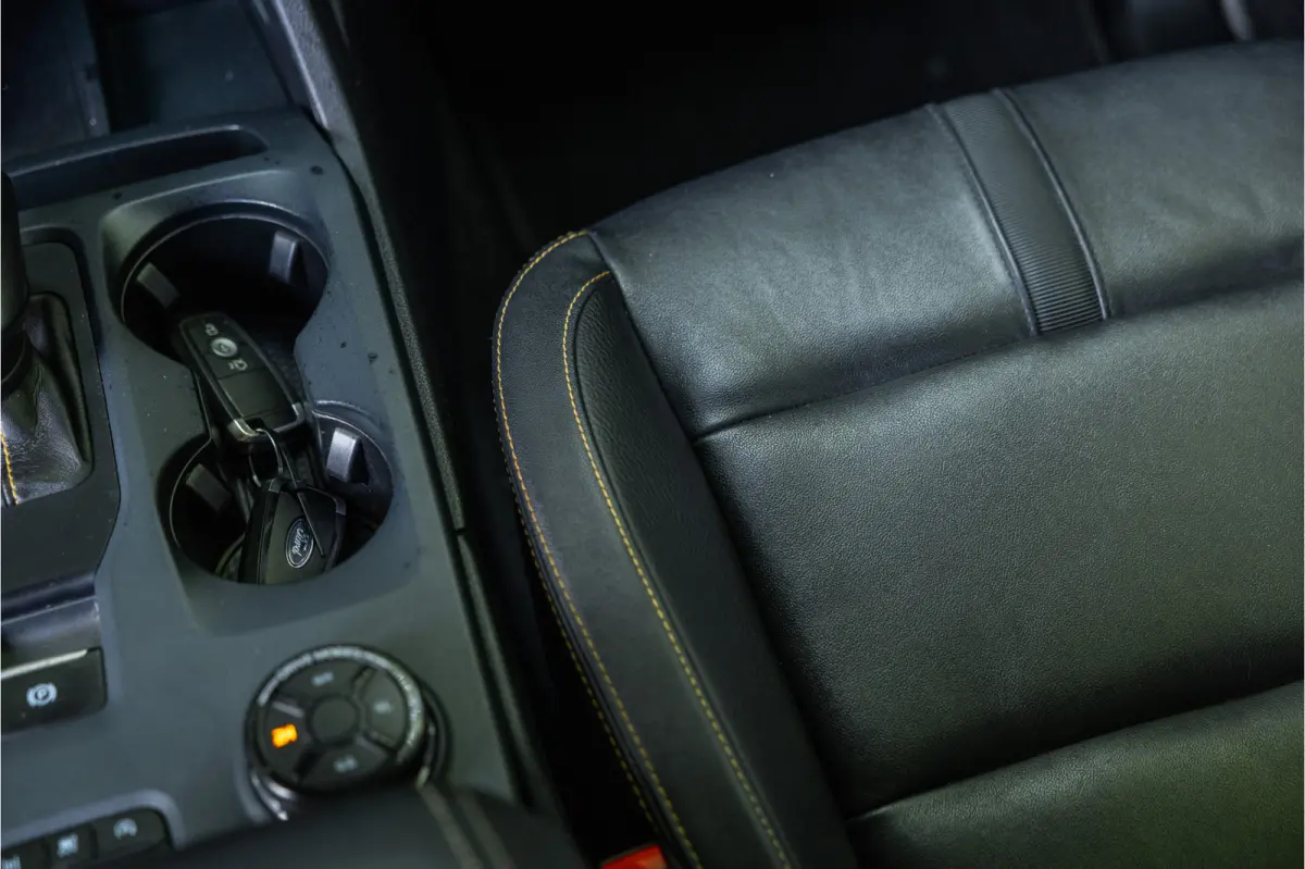 2.0 EcoBlue Wildtrak | Grijs kenteken | ACC | 360 Camera | Bang & Olufsen | Dodehoek detector | Trekhaak | Stoelverwarming | CarPlay | Navigatie | Nieuwe APK