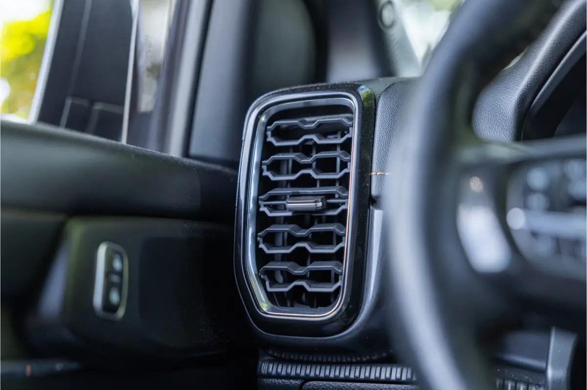 2.0 EcoBlue Wildtrak | Grijs kenteken | ACC | 360 Camera | Bang & Olufsen | Dodehoek detector | Trekhaak | Stoelverwarming | CarPlay | Navigatie | Nieuwe APK