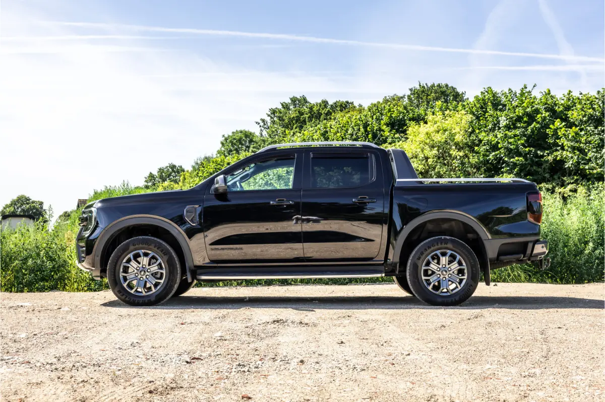 2.0 EcoBlue Wildtrak | Grijs kenteken | ACC | 360 Camera | Bang & Olufsen | Dodehoek detector | Trekhaak | Stoelverwarming | CarPlay | Navigatie | Nieuwe APK