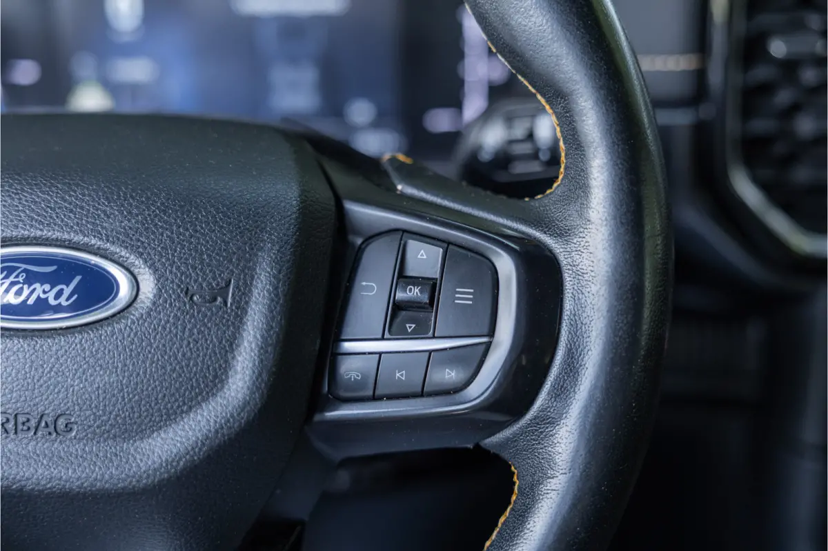 2.0 EcoBlue Wildtrak | Grijs kenteken | ACC | 360 Camera | Bang & Olufsen | Dodehoek detector | Trekhaak | Stoelverwarming | CarPlay | Navigatie | Nieuwe APK