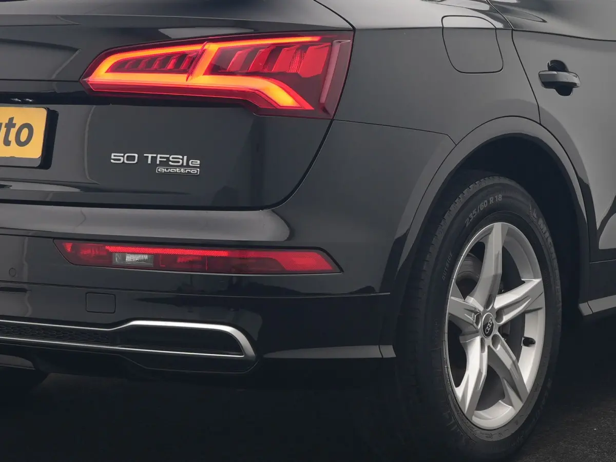 50 TFSI e Quattro S Line PHEV 300pk Dealer O.H. | Trekhaak Af Fabriek | Luchtvering | Alcantara Sportstoelen Verwarmd | Cruise Control | Navigatie Plus | DAB | LED Koplampen | 18"L.M | Plug 