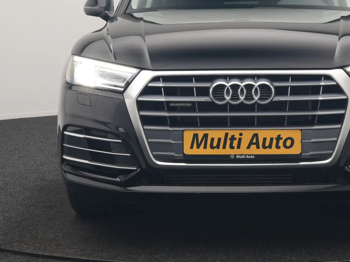 50 TFSI e Quattro S Line PHEV 300pk Dealer O.H. | Trekhaak Af Fabriek | Luchtvering | Alcantara Sportstoelen Verwarmd | Cruise Control | Navigatie Plus | DAB | LED Koplampen | 18"L.M | Plug 