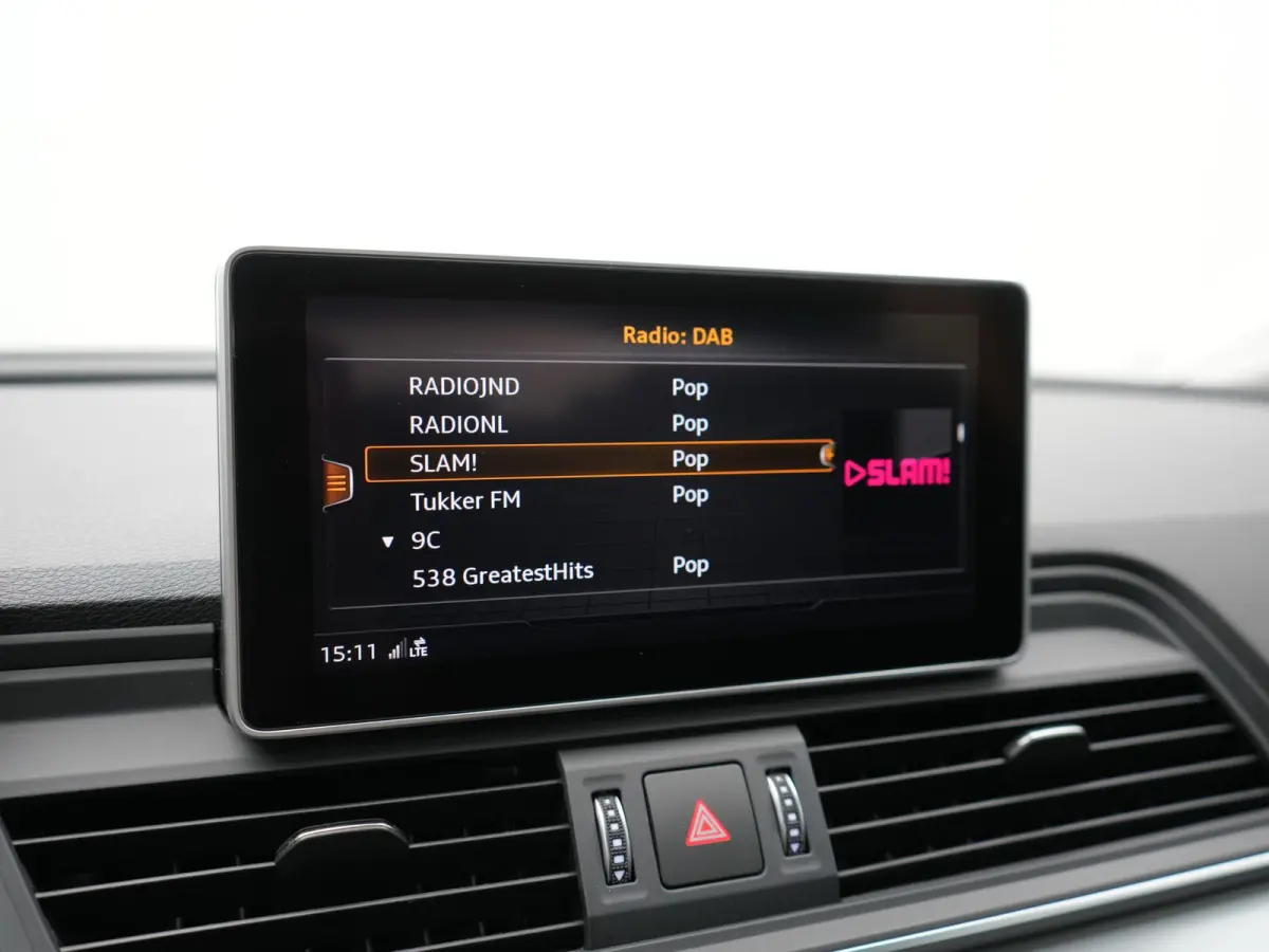 50 TFSI e Quattro S Line PHEV 300pk Dealer O.H. | Trekhaak Af Fabriek | Luchtvering | Alcantara Sportstoelen Verwarmd | Cruise Control | Navigatie Plus | DAB | LED Koplampen | 18"L.M | Plug 