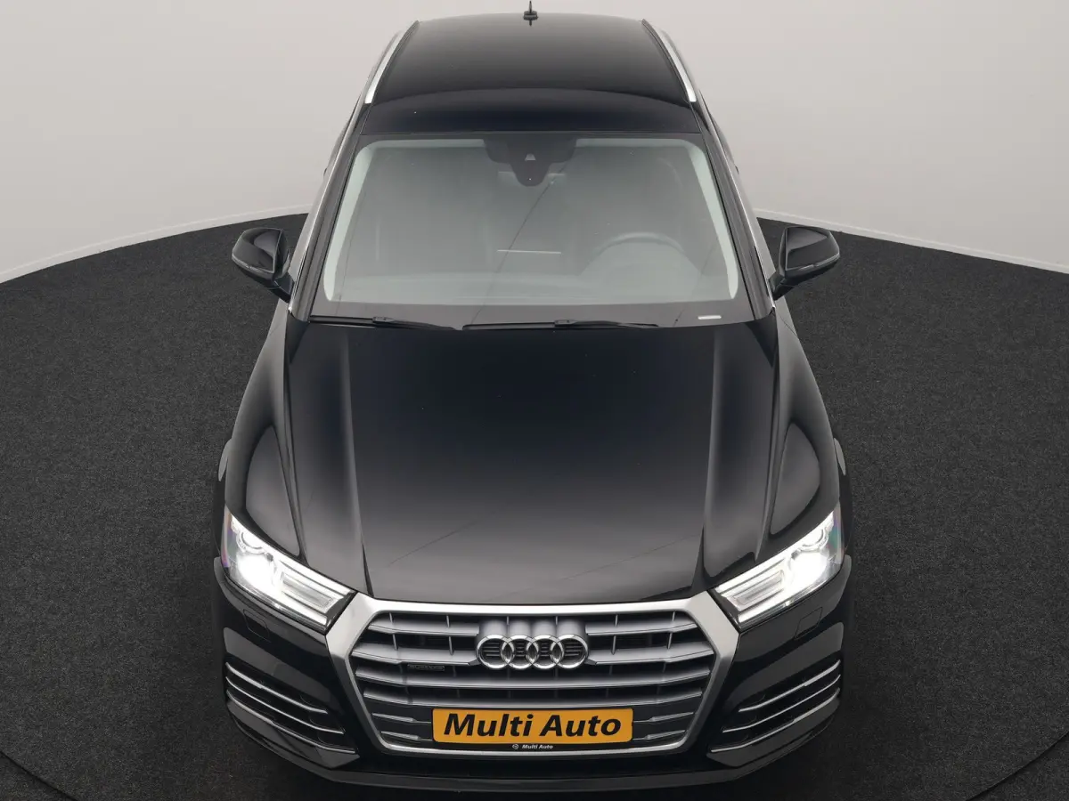 50 TFSI e Quattro S Line PHEV 300pk Dealer O.H. | Trekhaak Af Fabriek | Luchtvering | Alcantara Sportstoelen Verwarmd | Cruise Control | Navigatie Plus | DAB | LED Koplampen | 18"L.M | Plug 